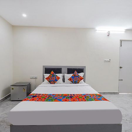 Ivory Pearl Hotel Bangalore Bagian luar foto